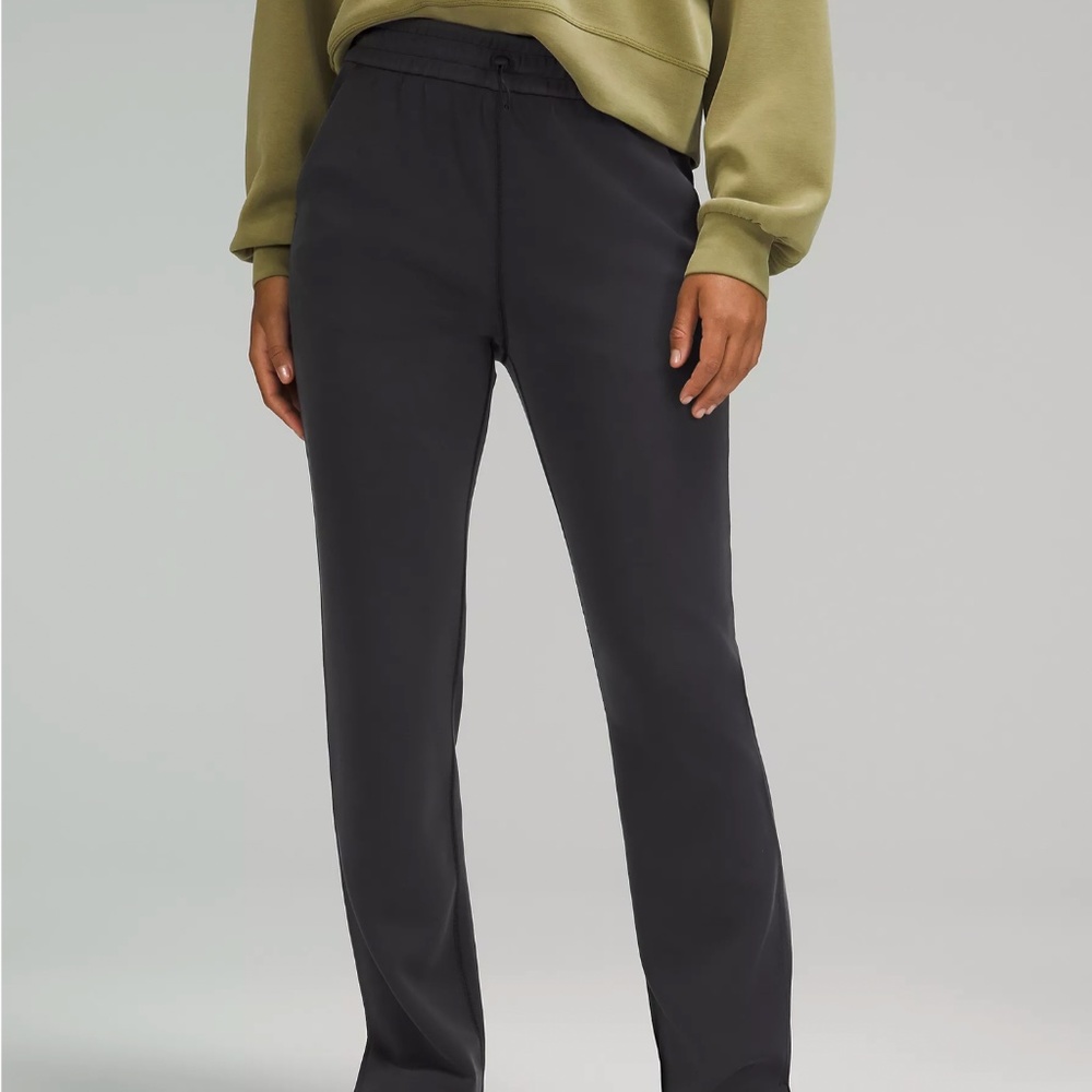 Lululemon 🍋 NWT Brushed Softstreme Split-Hem High-Rise Pant 🍦